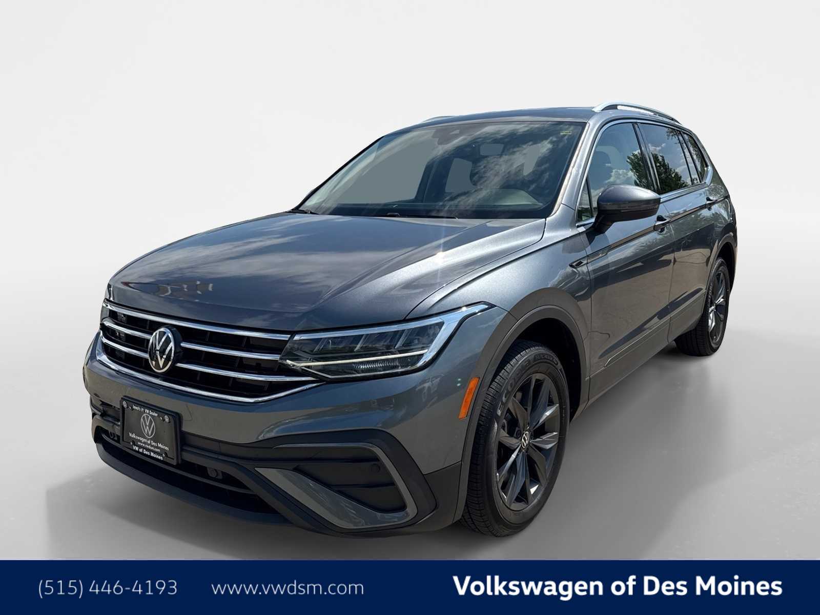 Thumbnail: 2023 Volkswagen Tiguan - 1