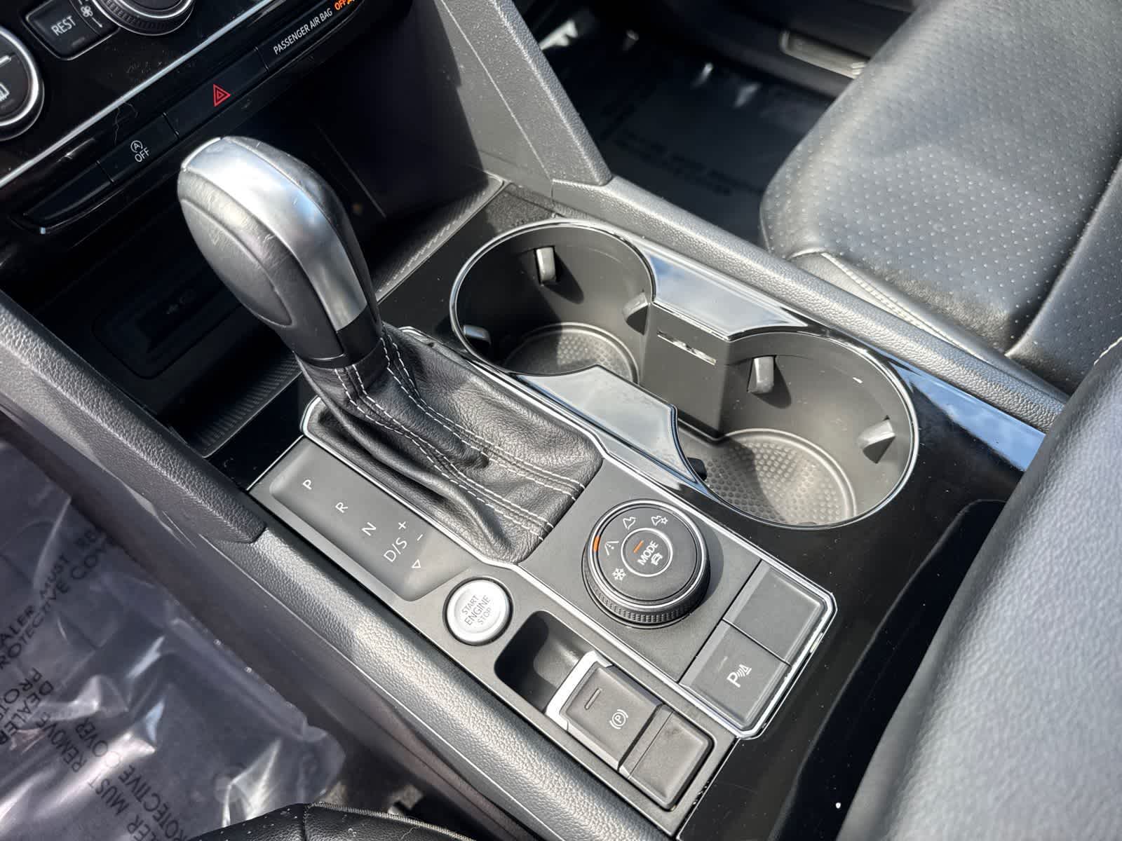 Thumbnail: 2022 Volkswagen Atlas - 16