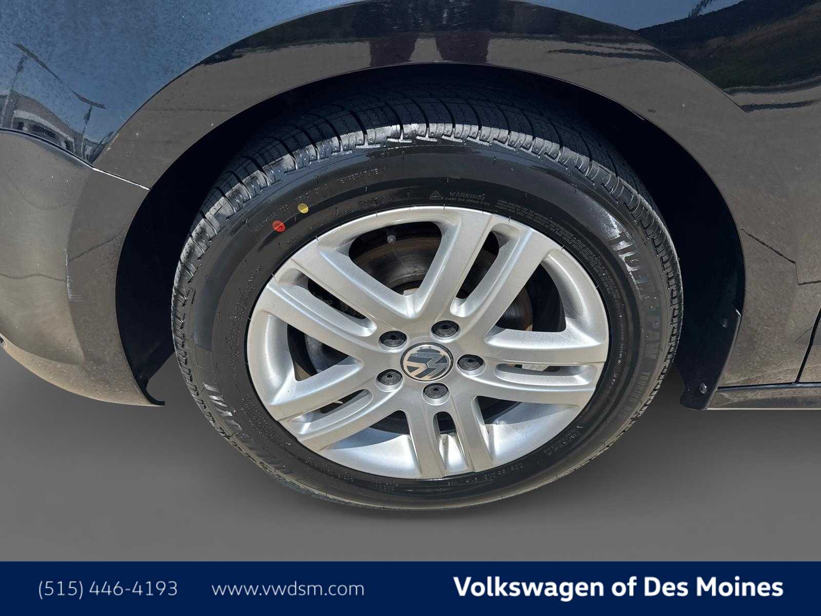 Thumbnail: 2014 Volkswagen Jetta - 8