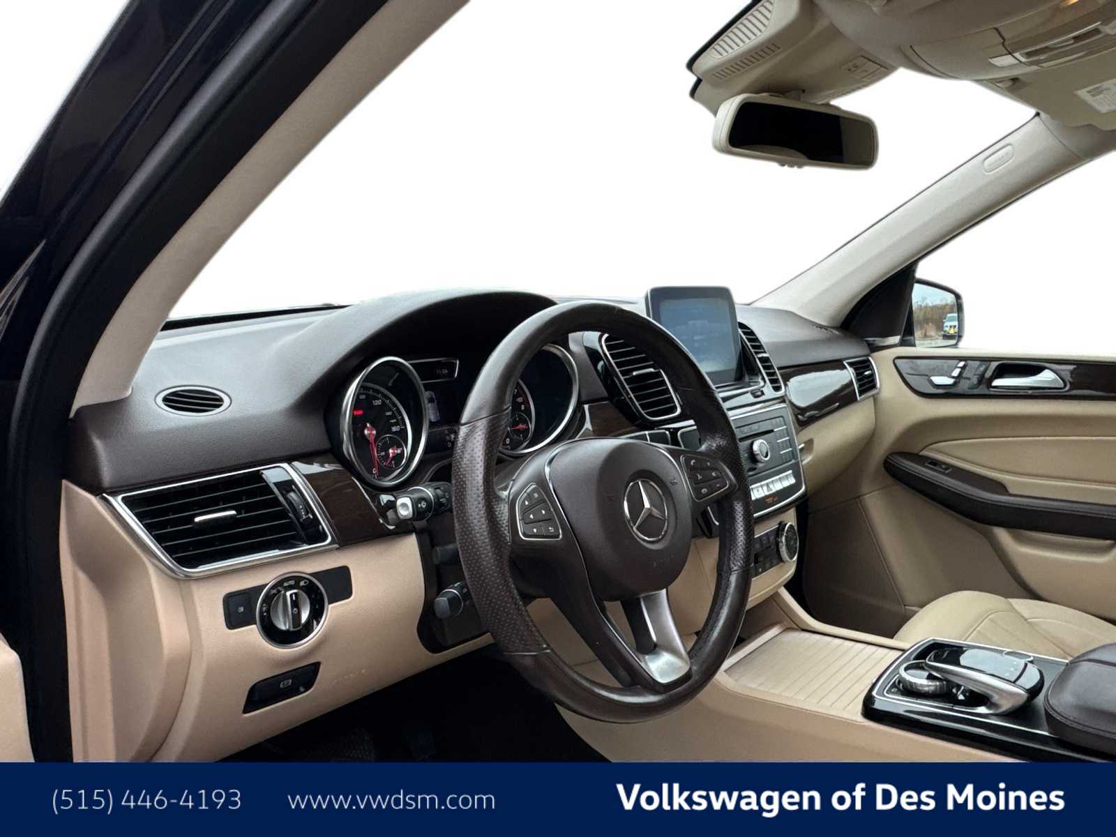 Thumbnail: 2017 Mercedes-Benz GLE - 2