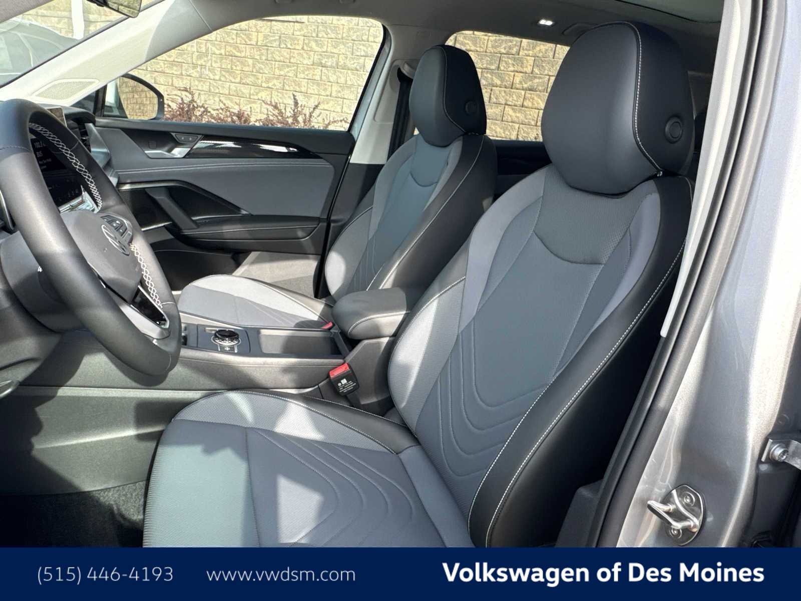 Thumbnail: 2025 Volkswagen Tiguan - 11