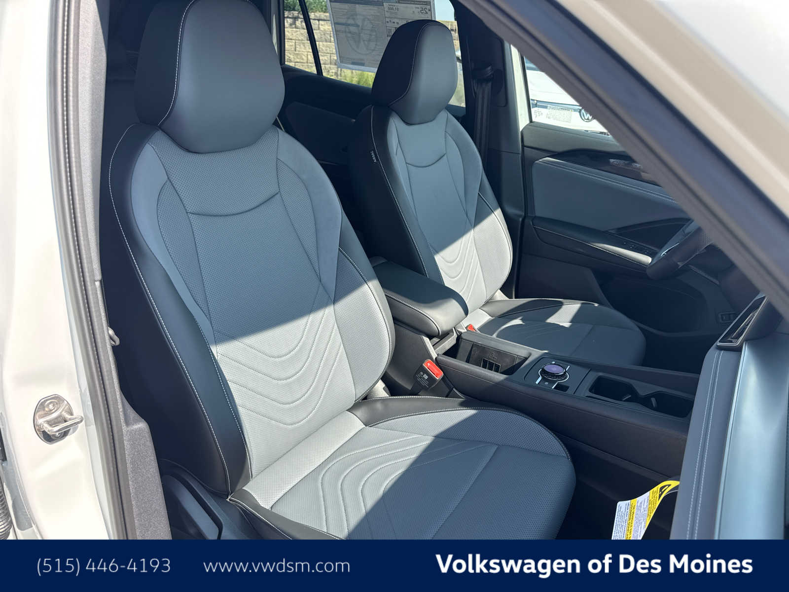 Thumbnail: 2025 Volkswagen Tiguan - 14