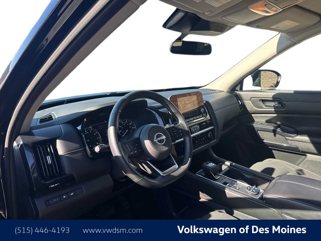 Used 2025 Nissan Pathfinder SV SUV