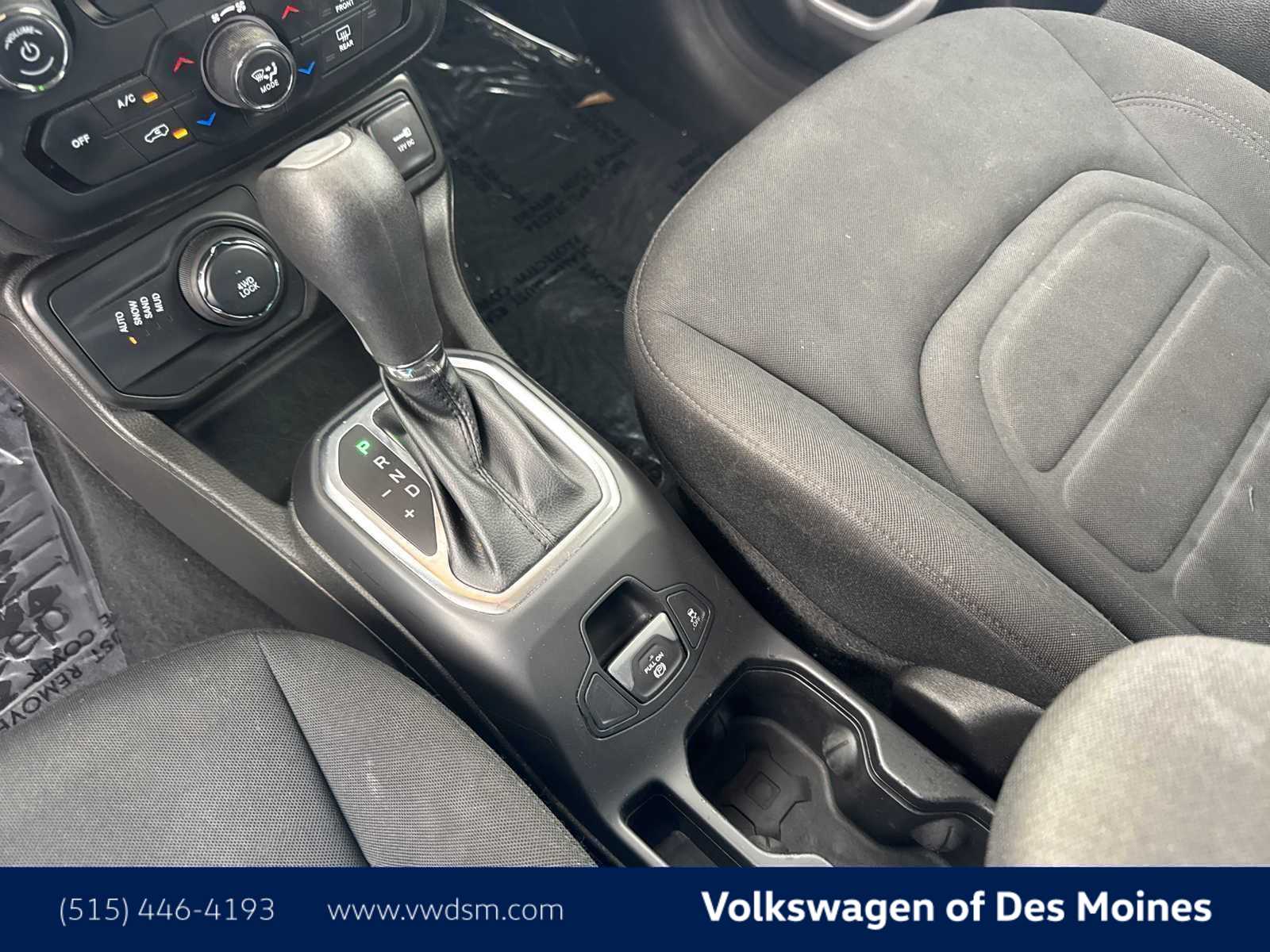 Thumbnail: 2021 Jeep Renegade - 16