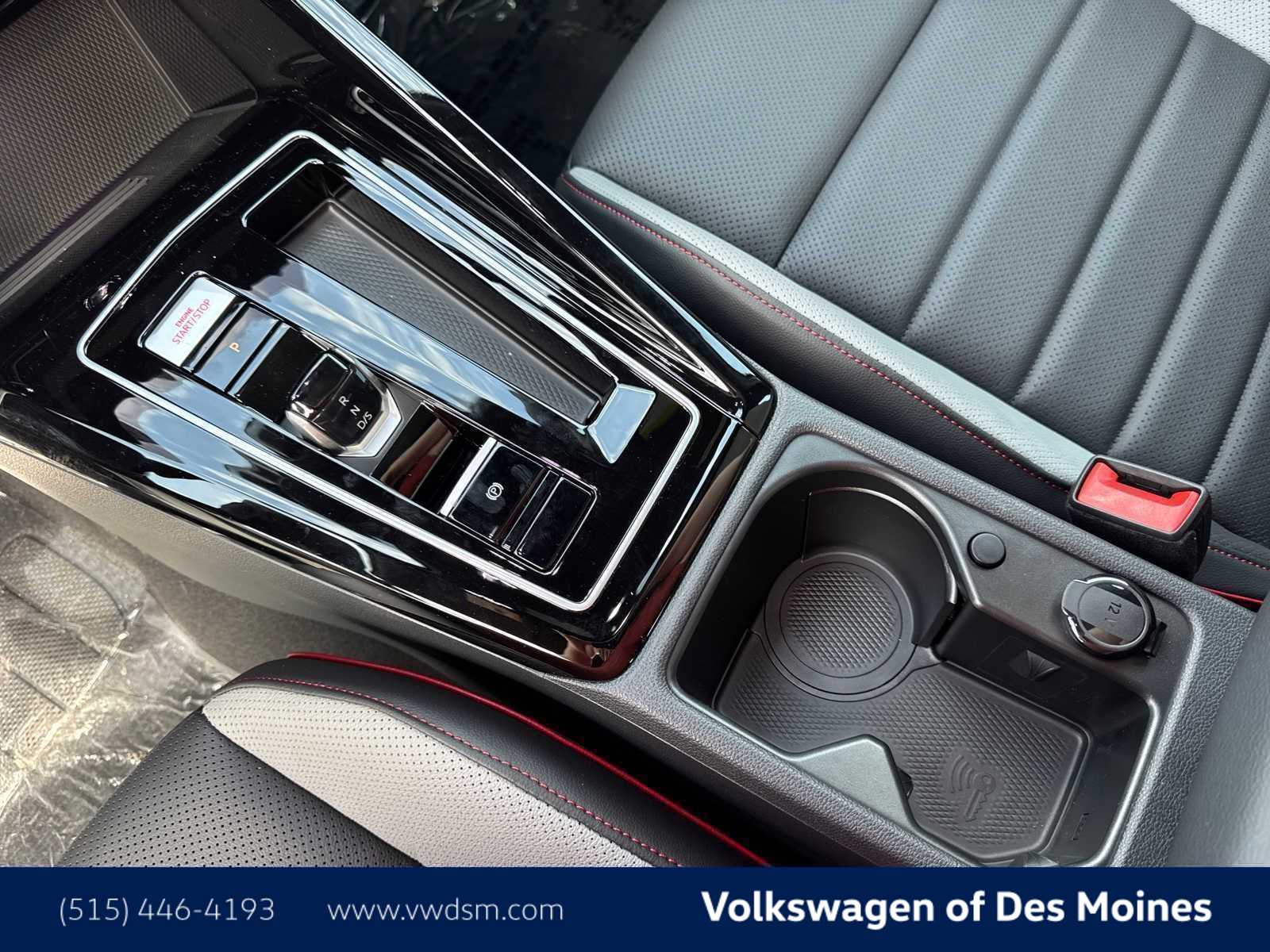 Thumbnail: 2025 Volkswagen Golf - 16