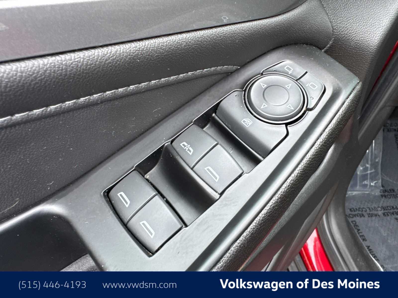 Thumbnail: 2023 Chevrolet Traverse - 23