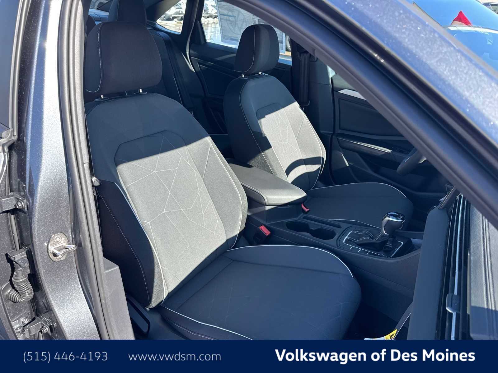 Thumbnail: 2026 Volkswagen Jetta - 15