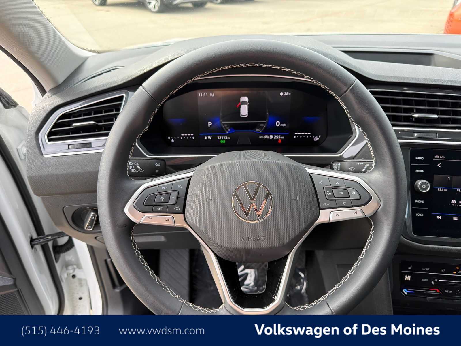 Thumbnail: 2024 Volkswagen Tiguan - 15