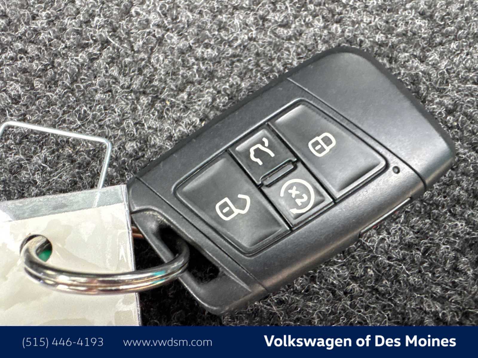 Thumbnail: 2022 Volkswagen Tiguan - 20