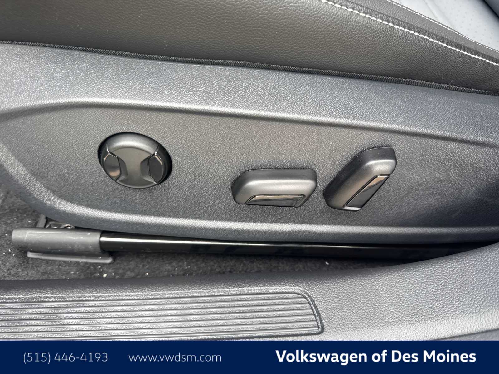 Thumbnail: 2025 Volkswagen Jetta - 24