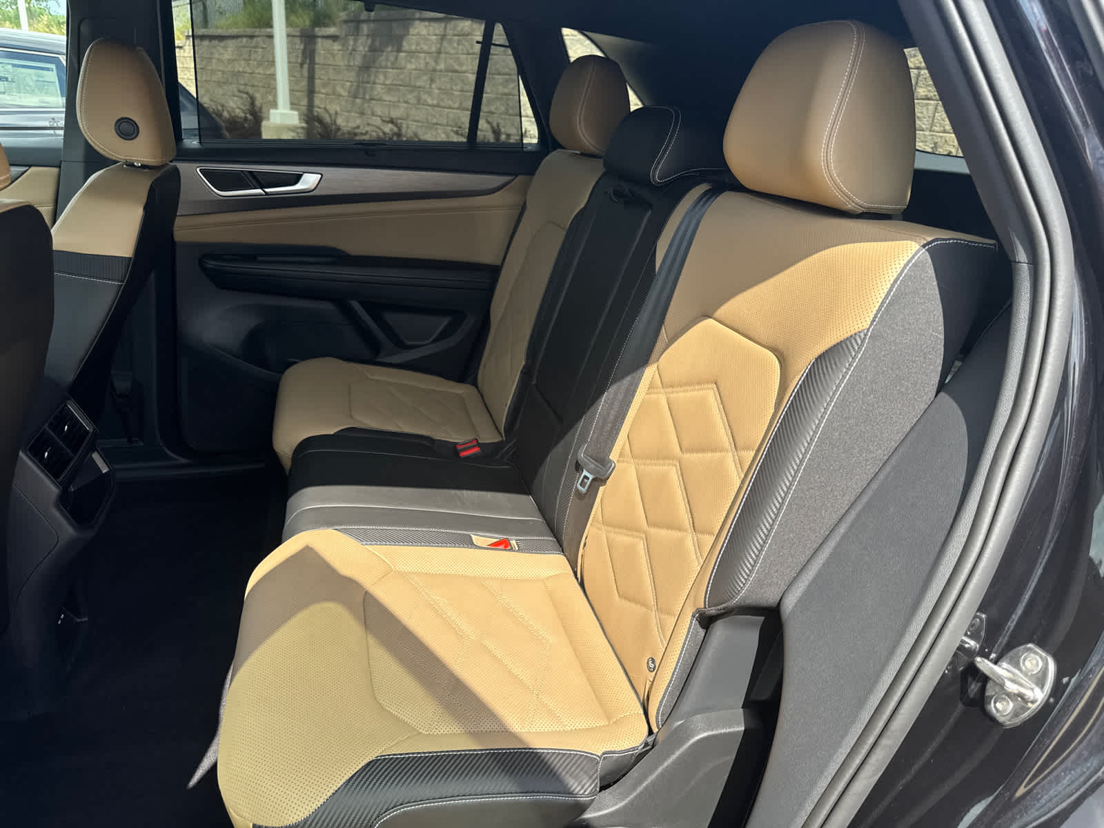 Thumbnail: 2024 Volkswagen Atlas - 12