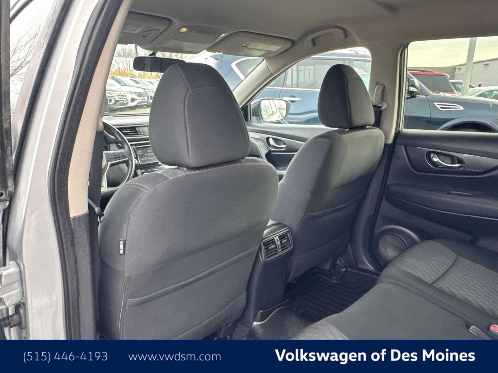 Thumbnail: 2018 Nissan Rogue - 13