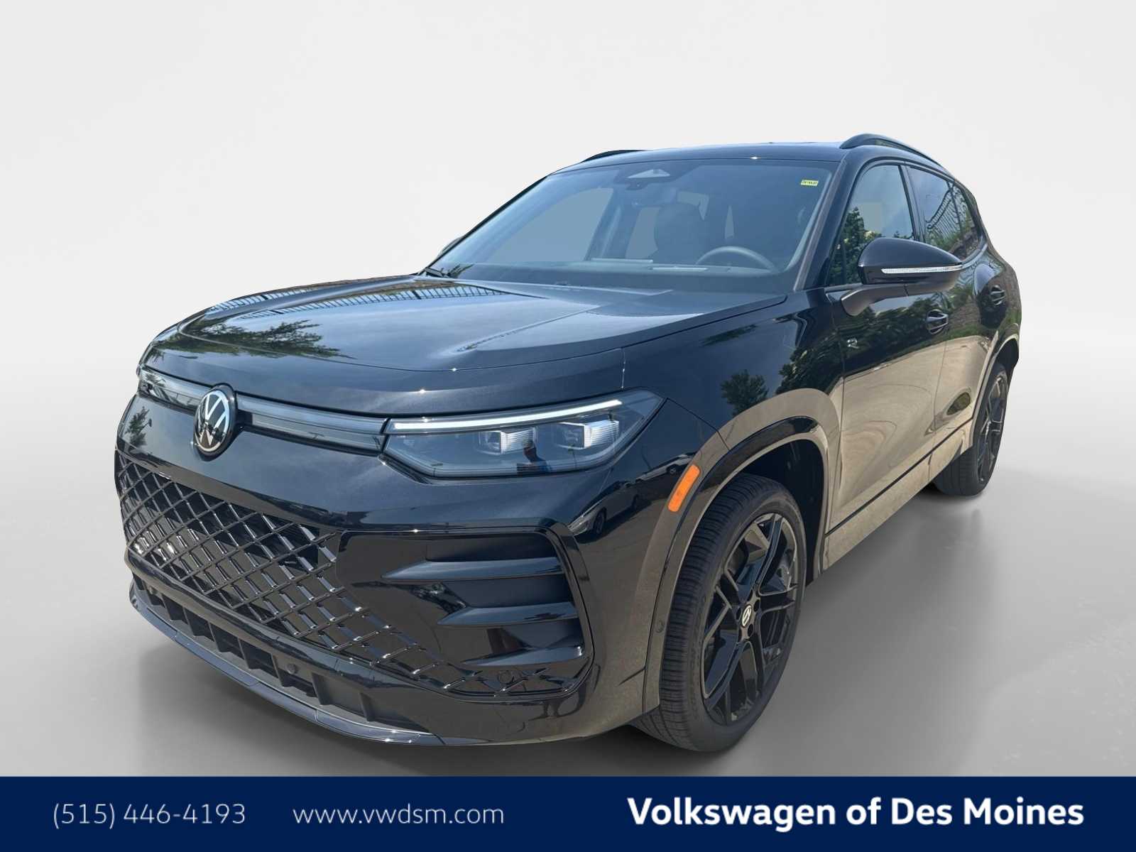 2025 Volkswagen Tiguan SE R-Line Black -
                  Johnston, IA