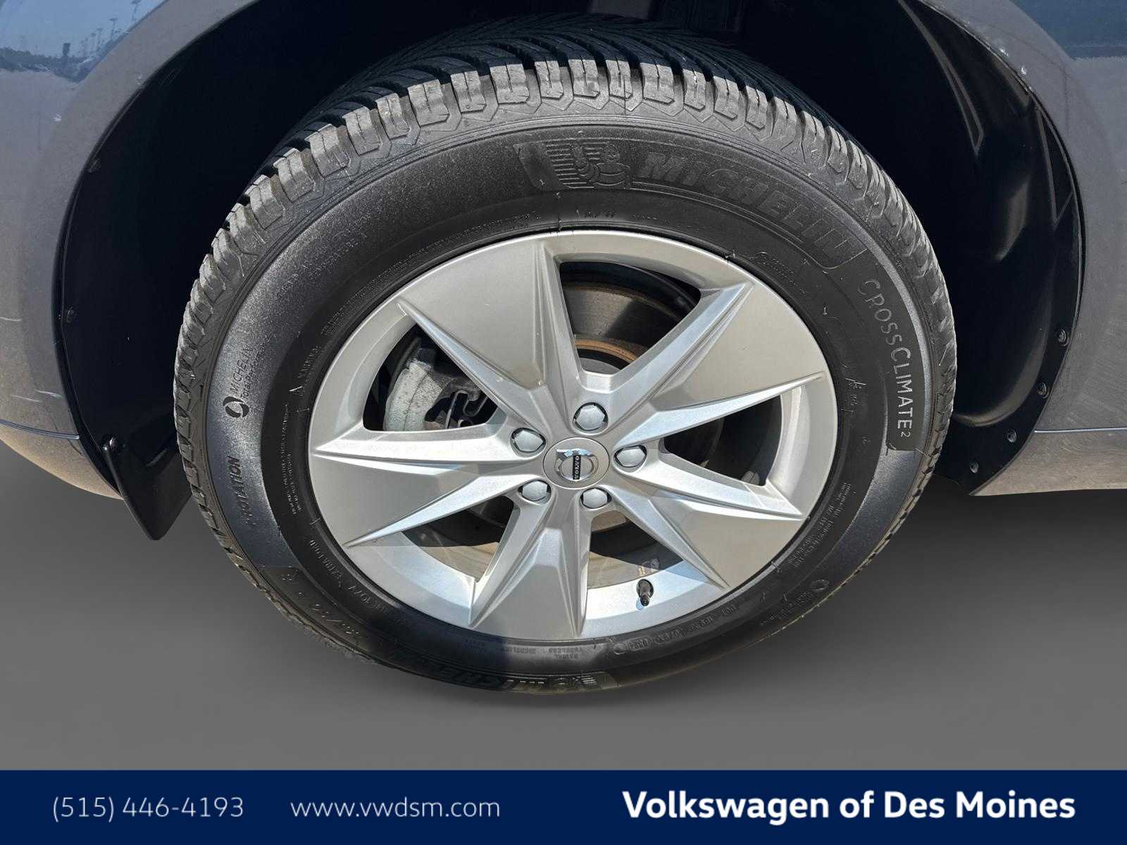 Thumbnail: 2022 Volvo XC60 - 8