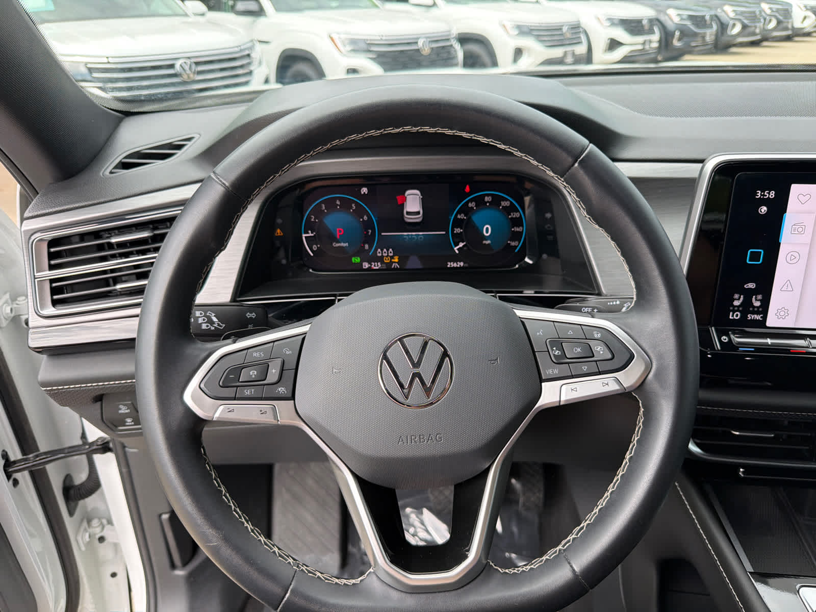 Thumbnail: 2024 Volkswagen Atlas - 15