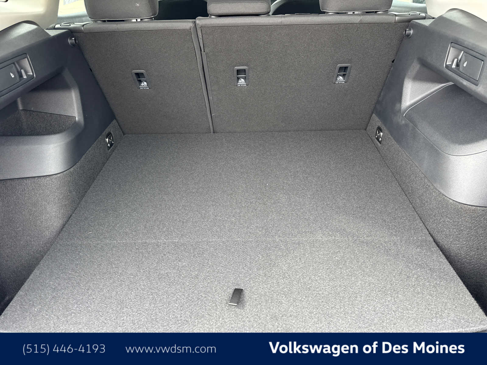 Thumbnail: 2025 Volkswagen Tiguan - 19