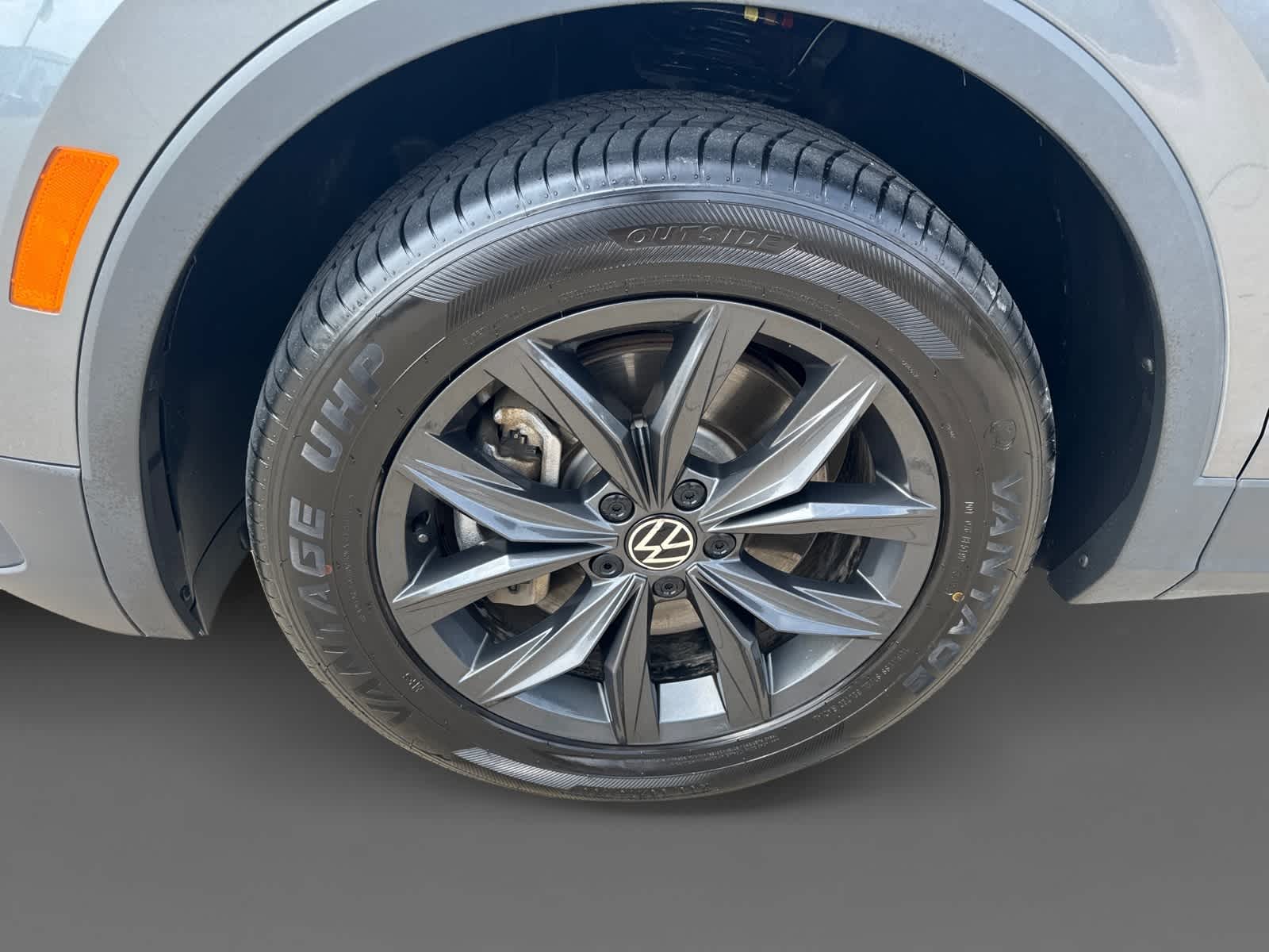 Thumbnail: 2024 Volkswagen Tiguan - 8