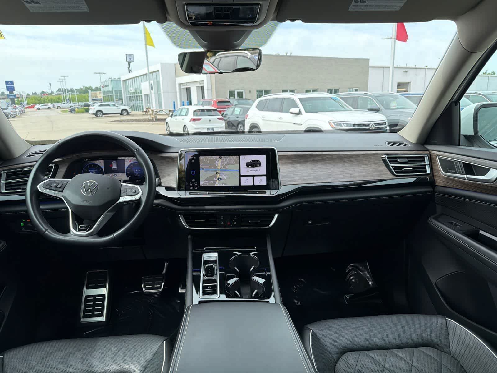Thumbnail: 2024 Volkswagen Atlas - 10