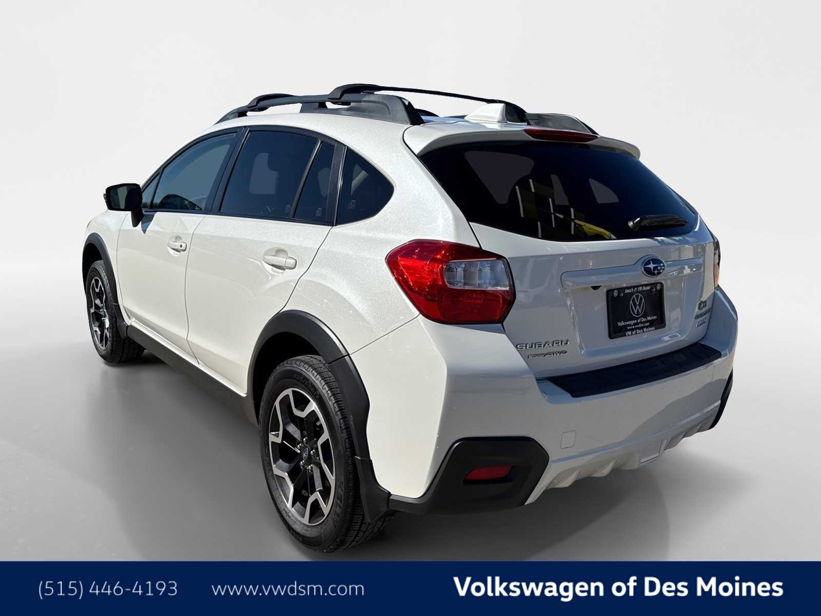 Thumbnail: 2016 Subaru Crosstrek - 4