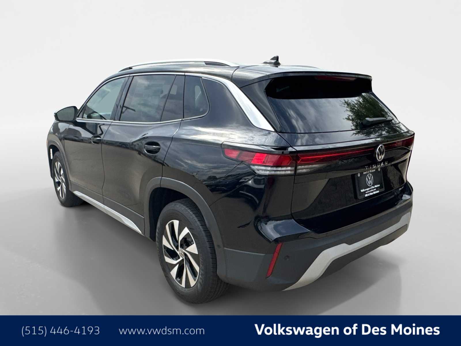 Thumbnail: 2025 Volkswagen Tiguan - 4