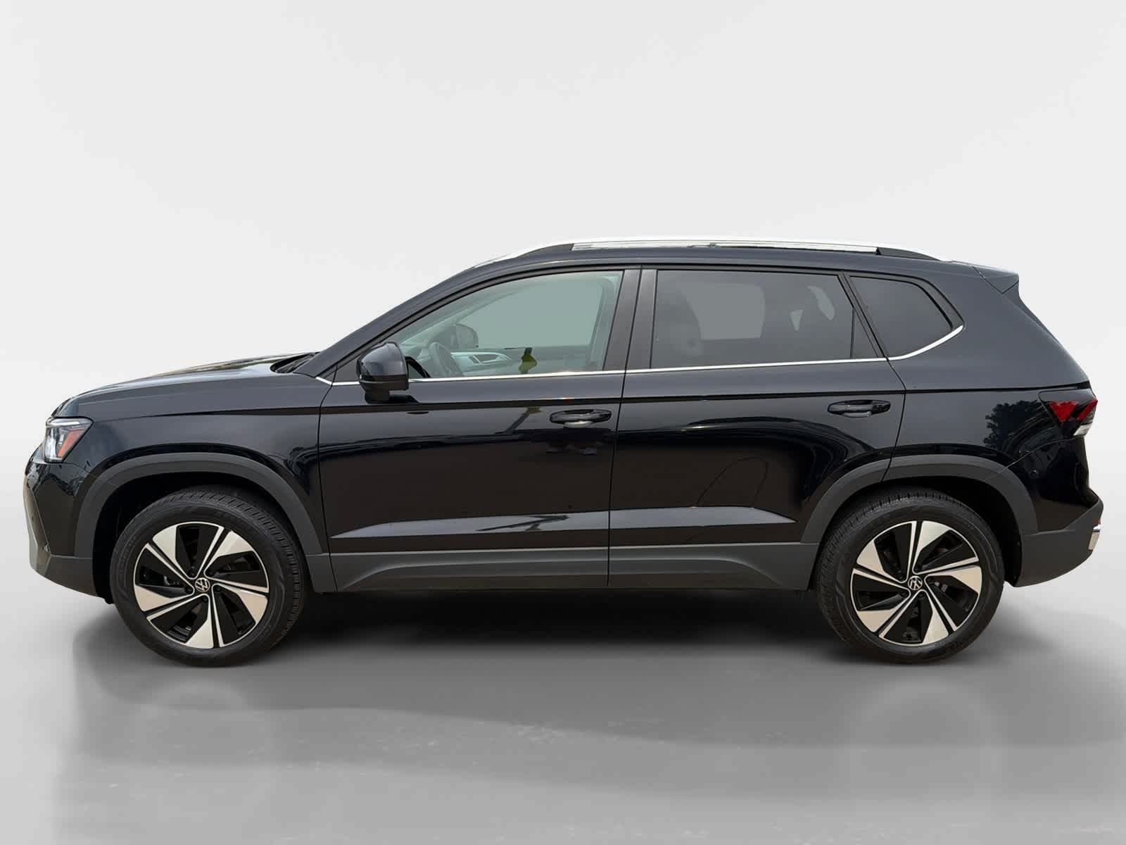 Thumbnail: 2025 Volkswagen Taos - 3