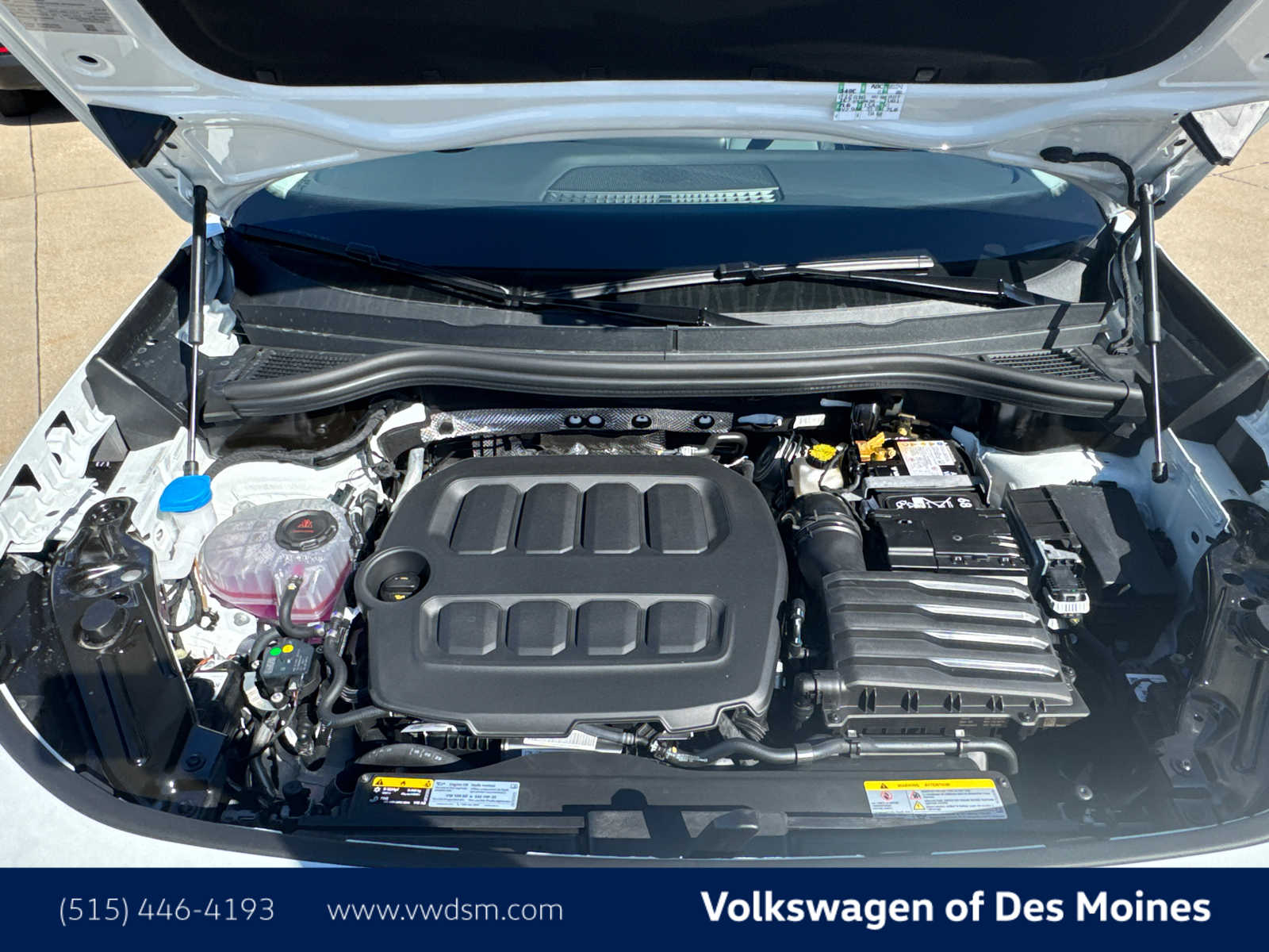 Thumbnail: 2025 Volkswagen Tiguan - 9