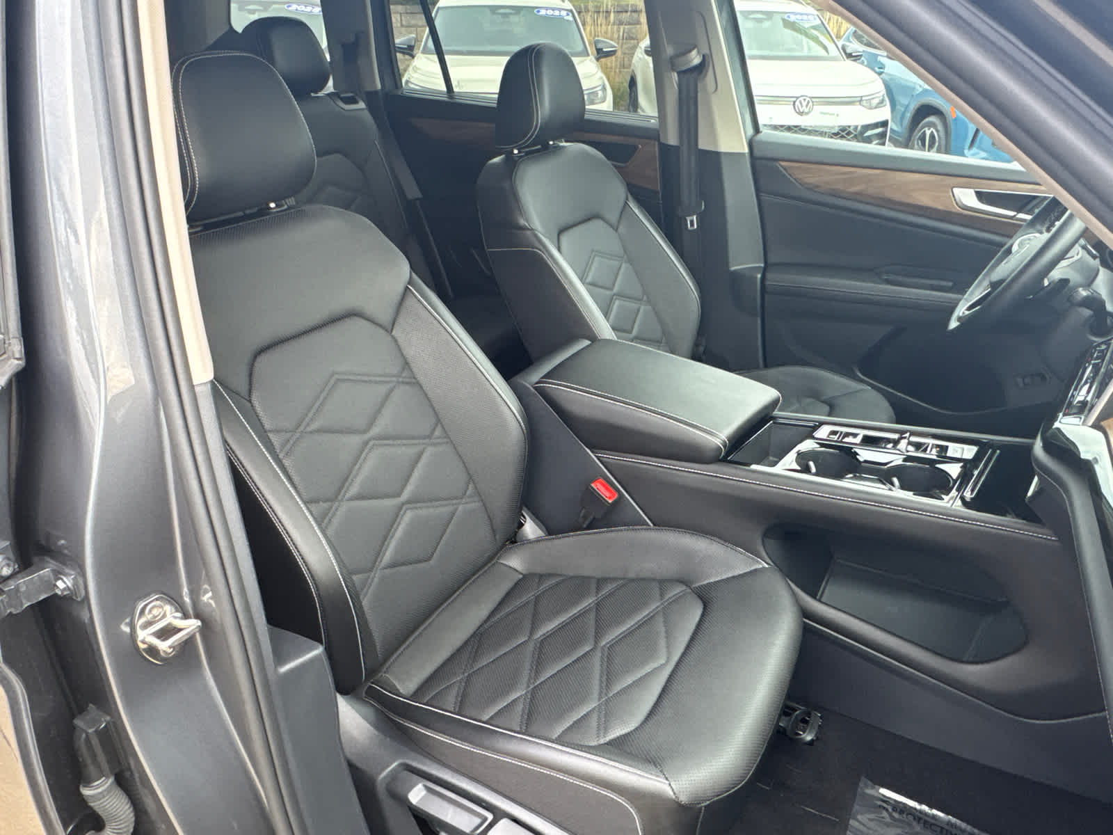 Thumbnail: 2025 Volkswagen Atlas - 14