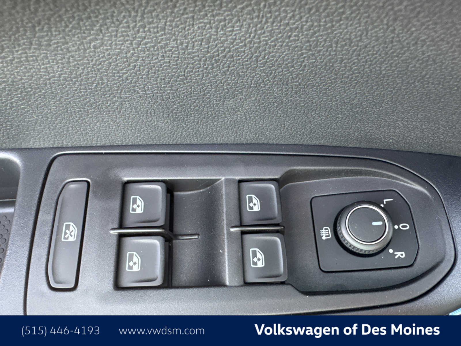 Thumbnail: 2025 Volkswagen Taos - 23