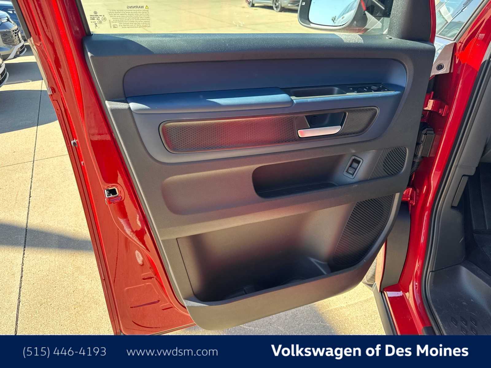 Thumbnail: 2025 Volkswagen ID.Buzz - 22