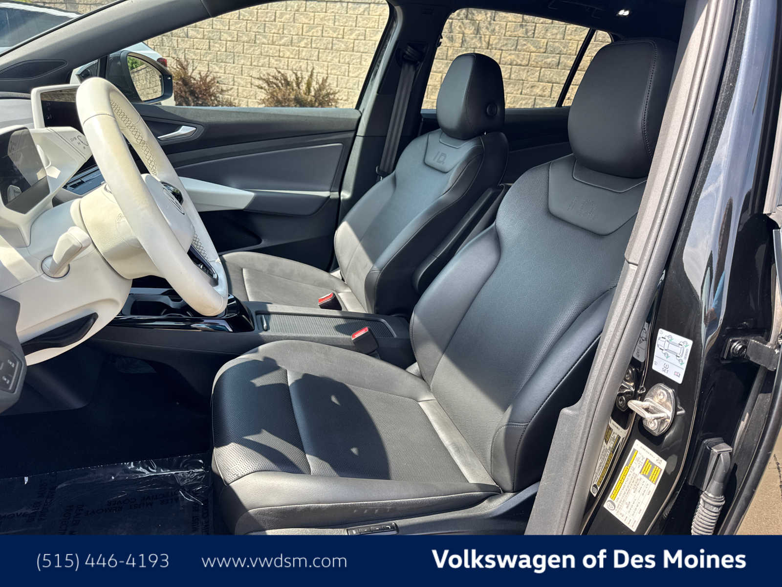 Thumbnail: 2021 Volkswagen ID.4 - 10