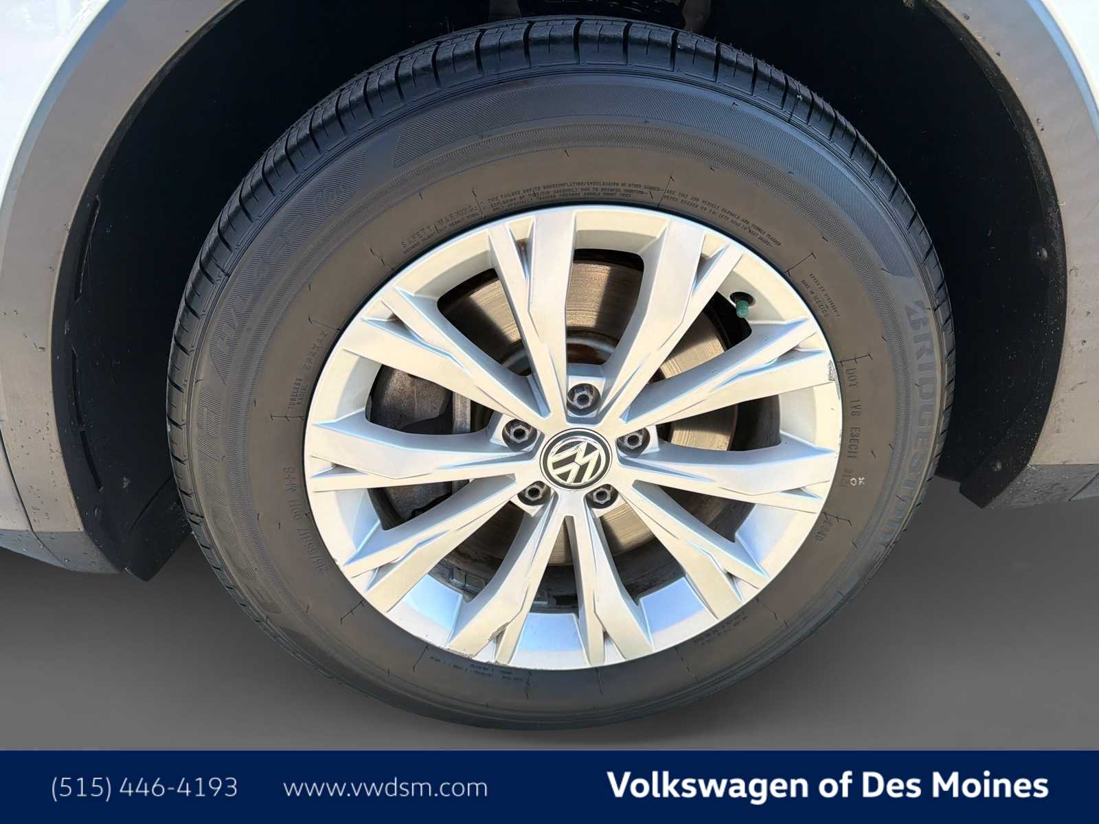 Thumbnail: 2019 Volkswagen Tiguan - 8