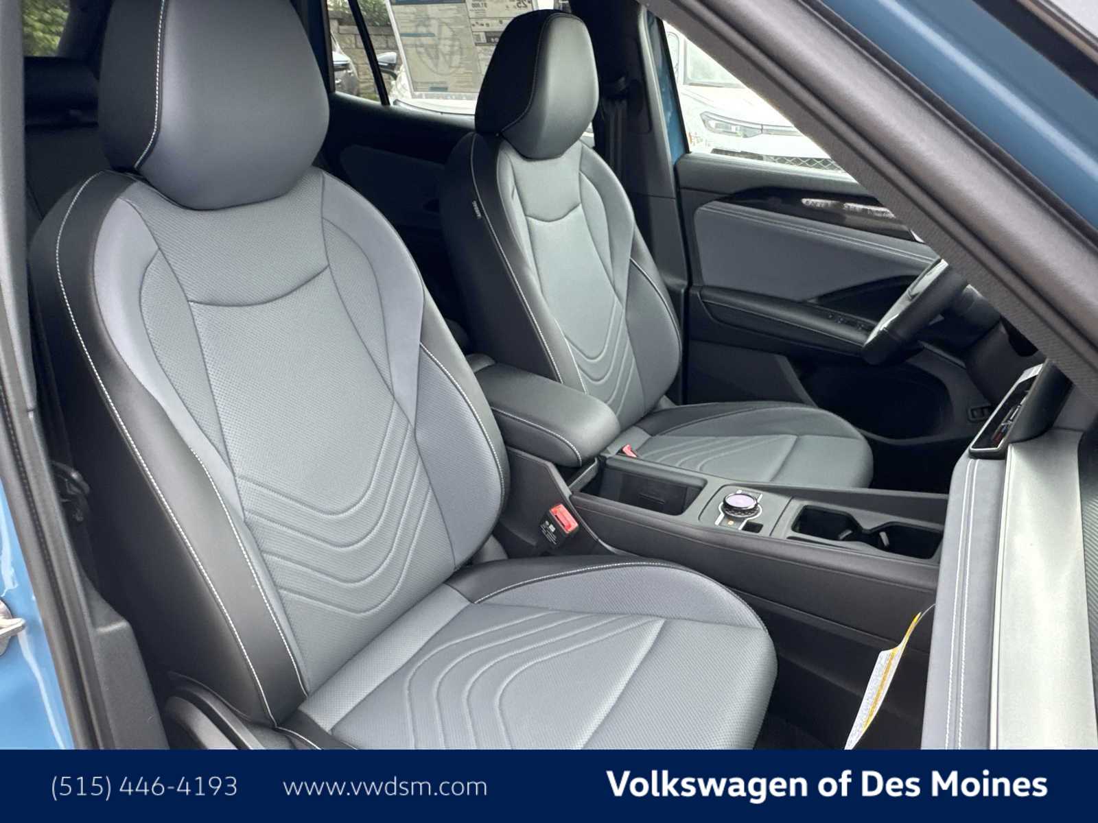 Thumbnail: 2025 Volkswagen Tiguan - 14