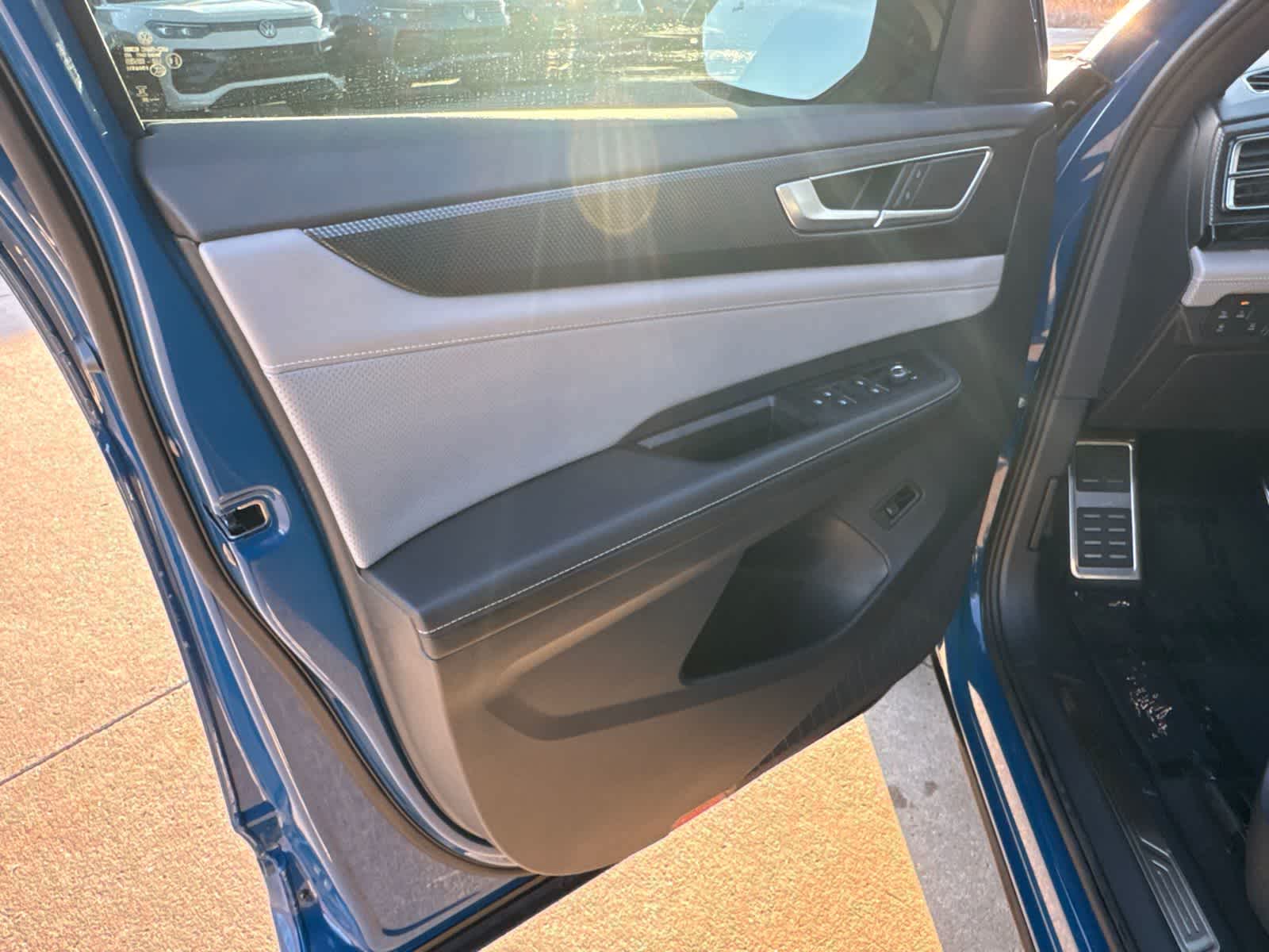 Thumbnail: 2025 Volkswagen Atlas - 22