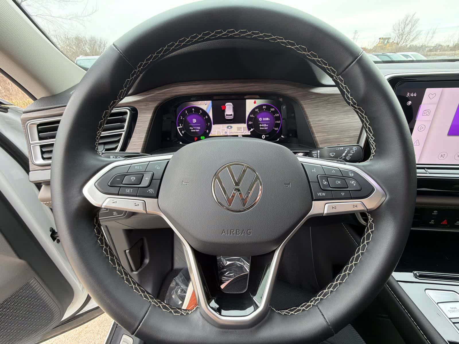 Thumbnail: 2025 Volkswagen Atlas - 16