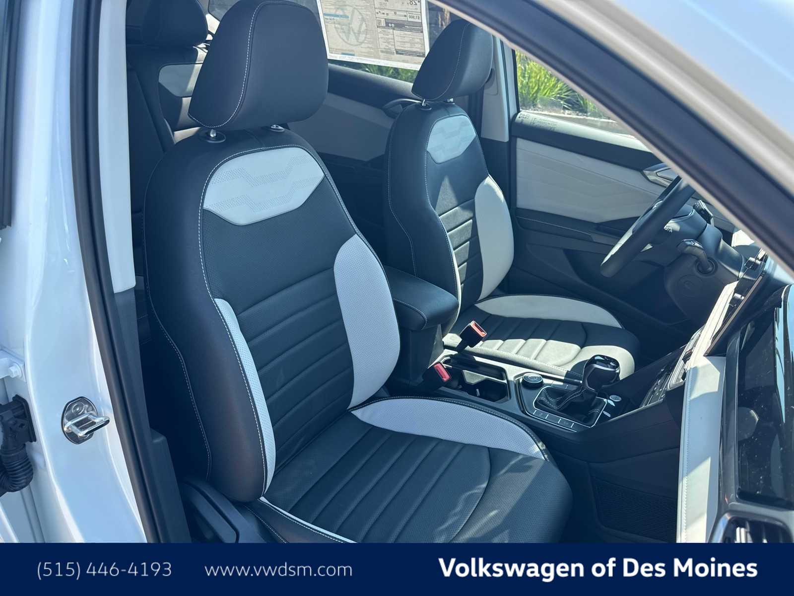 Thumbnail: 2025 Volkswagen Taos - 14