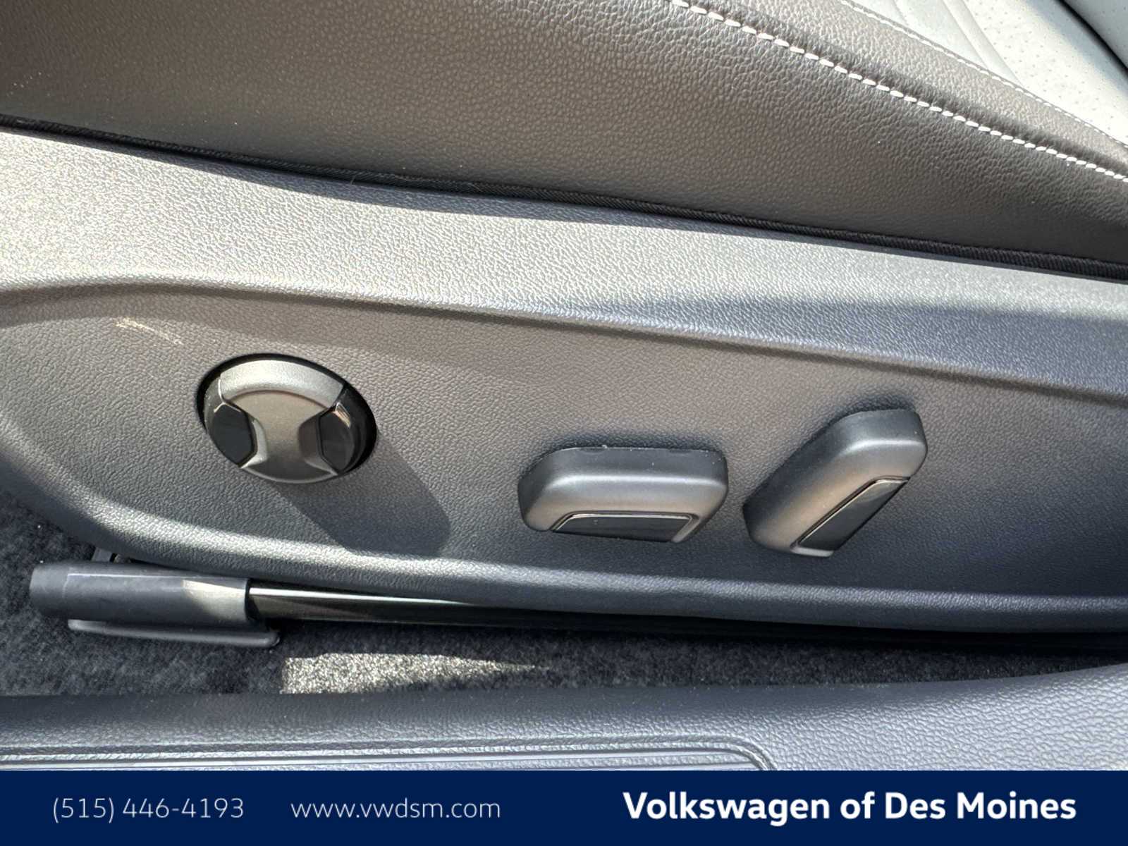 Thumbnail: 2025 Volkswagen Jetta - 24