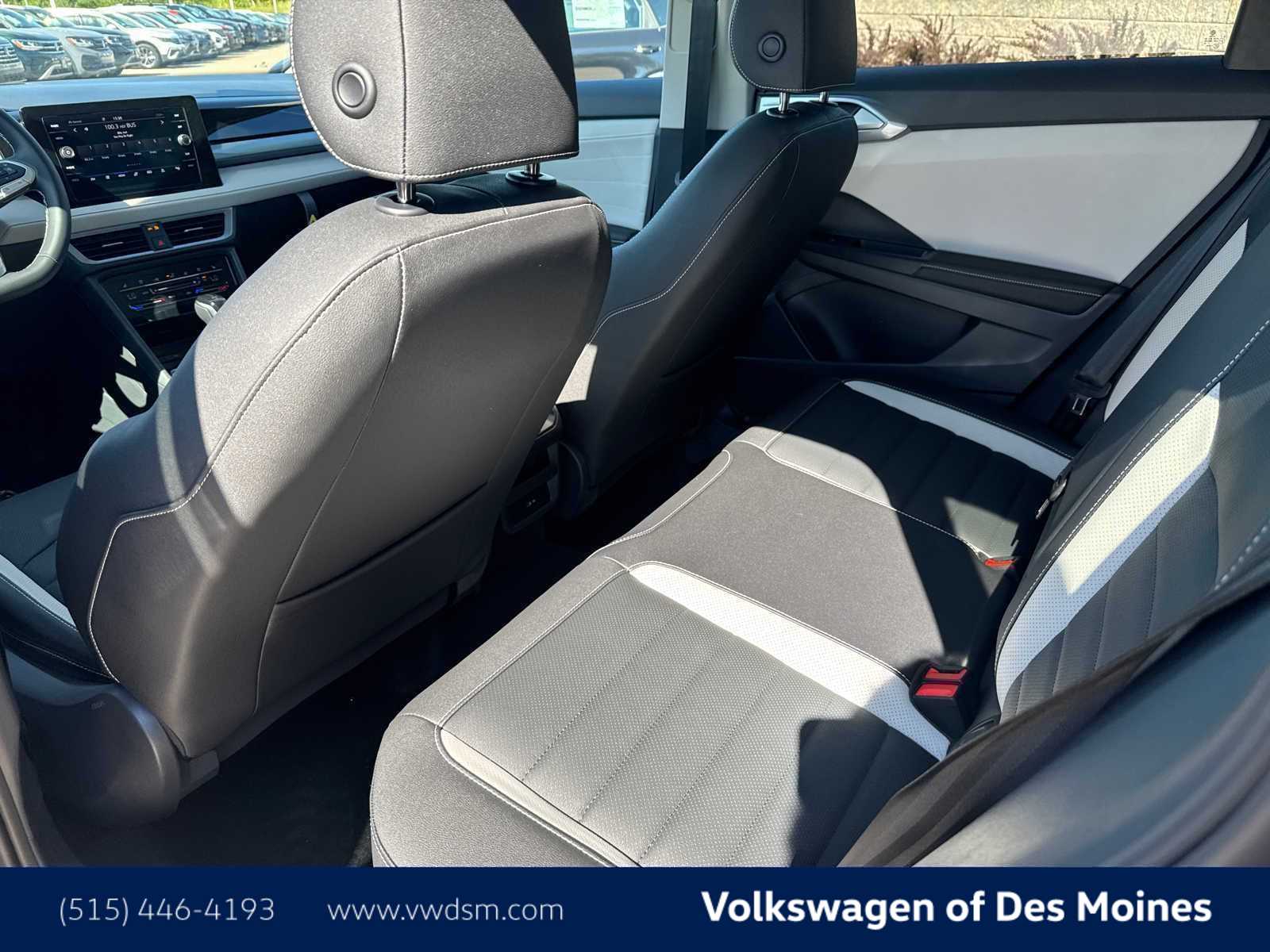 Thumbnail: 2025 Volkswagen Taos - 12