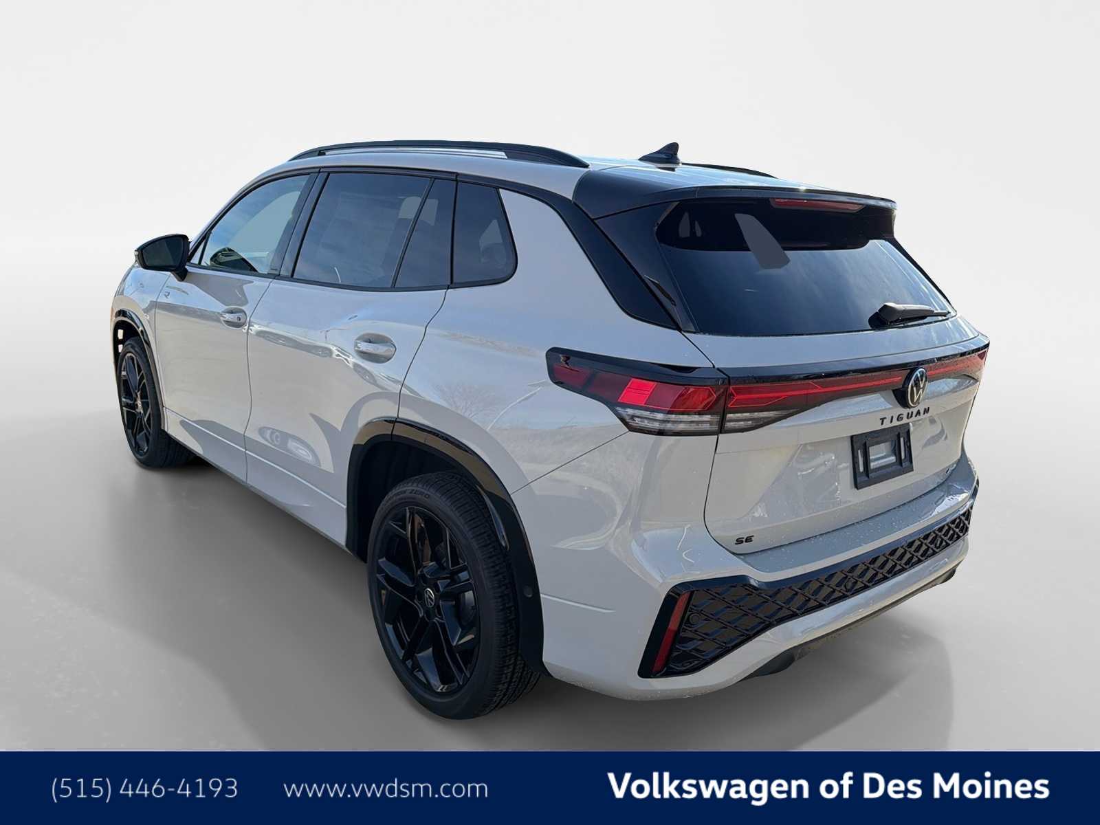 Thumbnail: 2026 Volkswagen Tiguan - 4