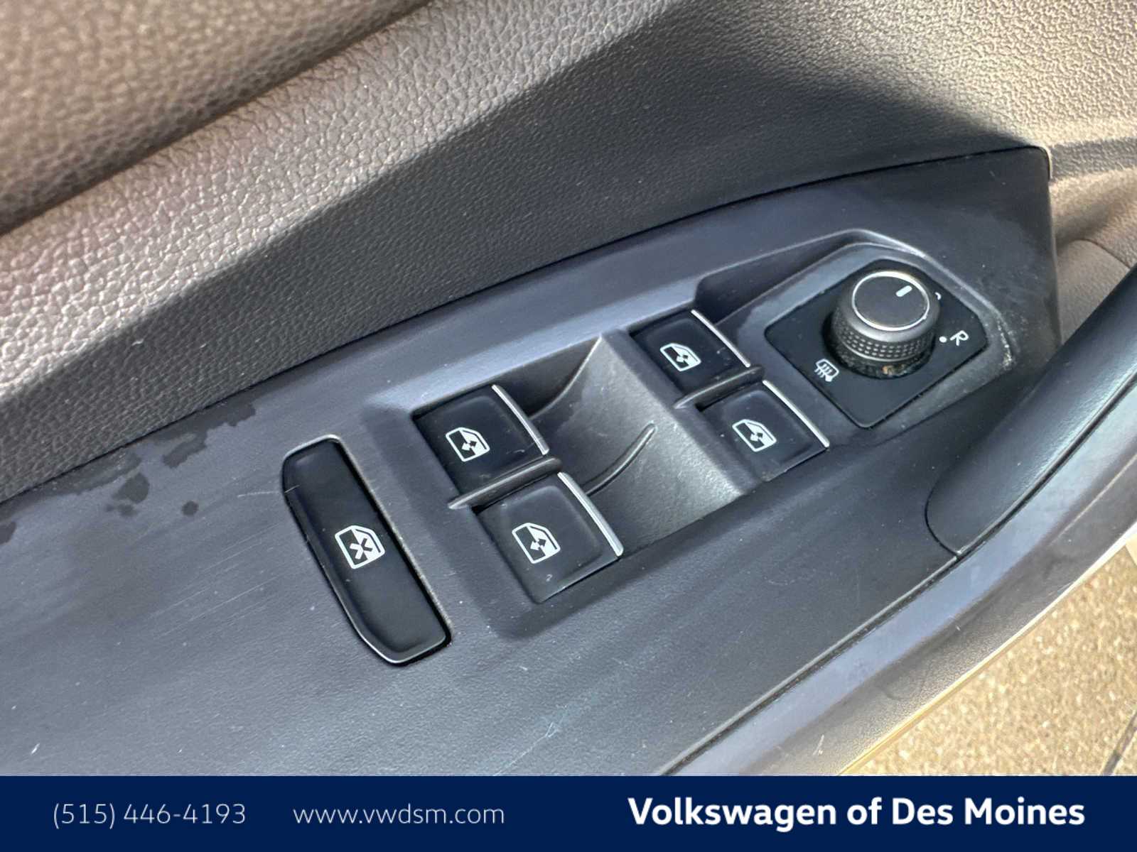 Thumbnail: 2024 Volkswagen Jetta - 24