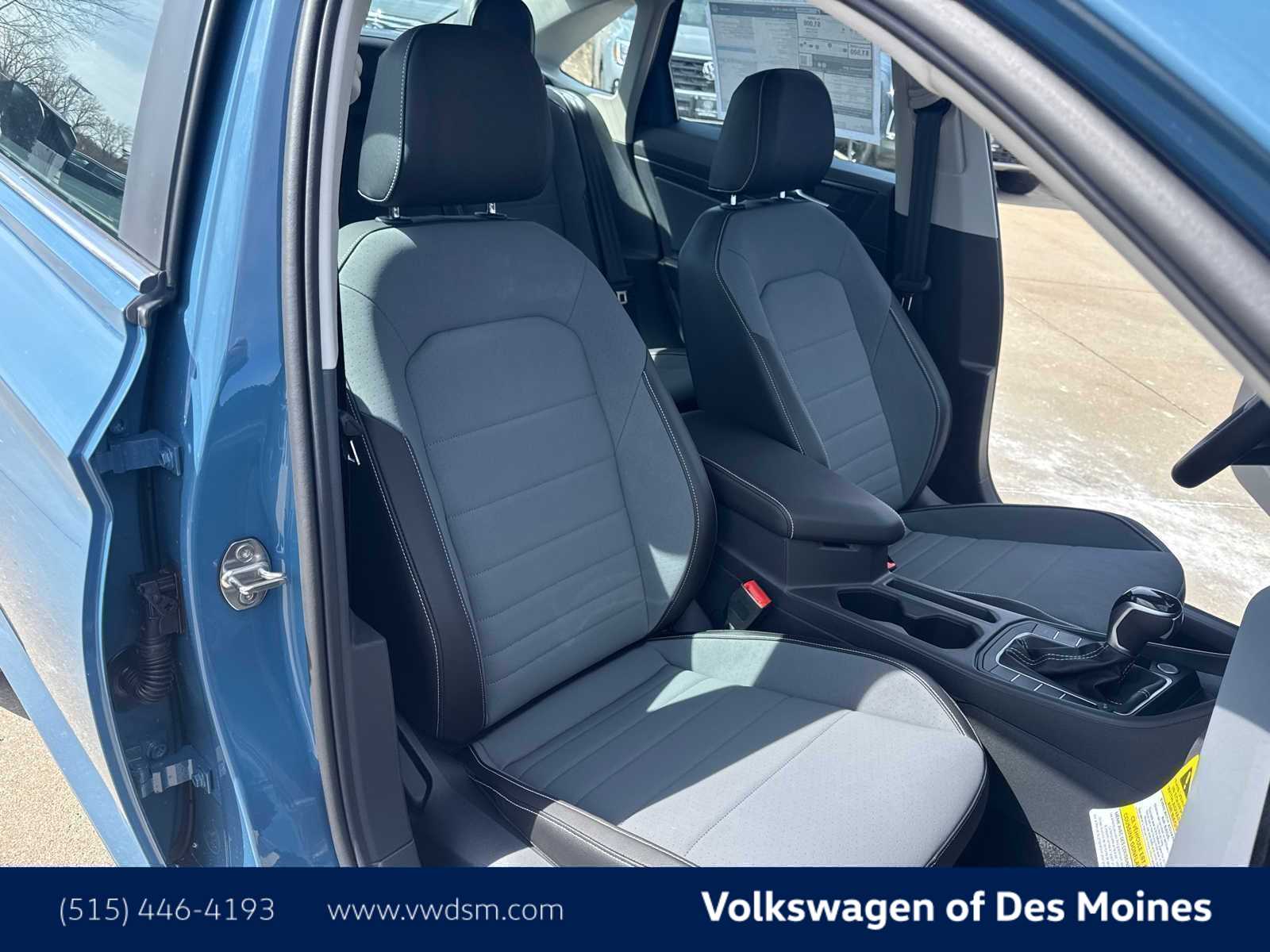 Thumbnail: 2026 Volkswagen Jetta - 14
