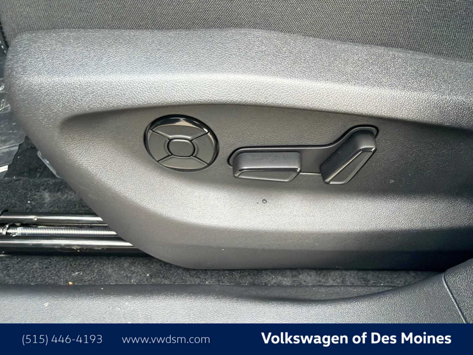 Thumbnail: 2026 Volkswagen Tiguan - 24