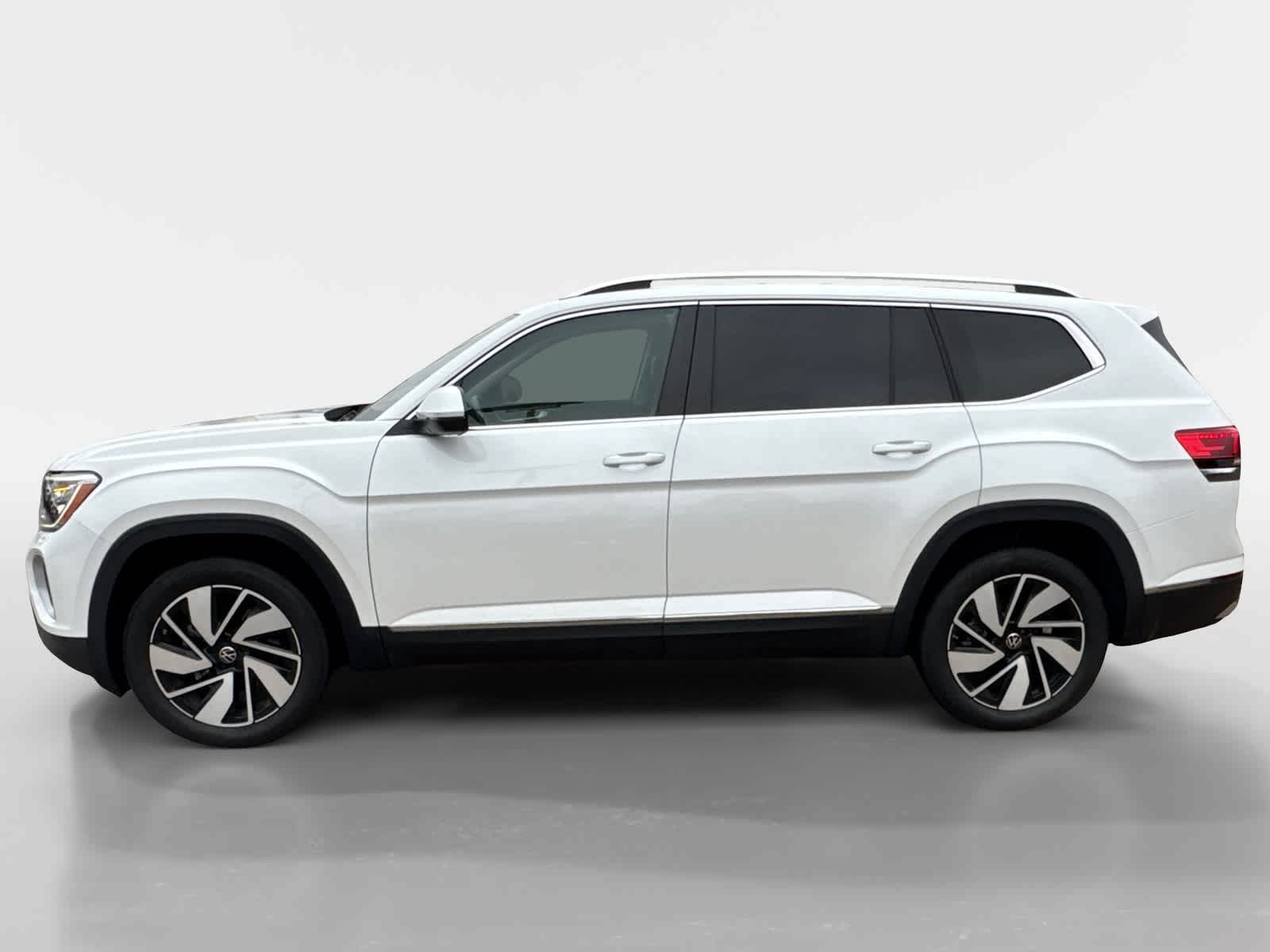 Thumbnail: 2024 Volkswagen Atlas - 3