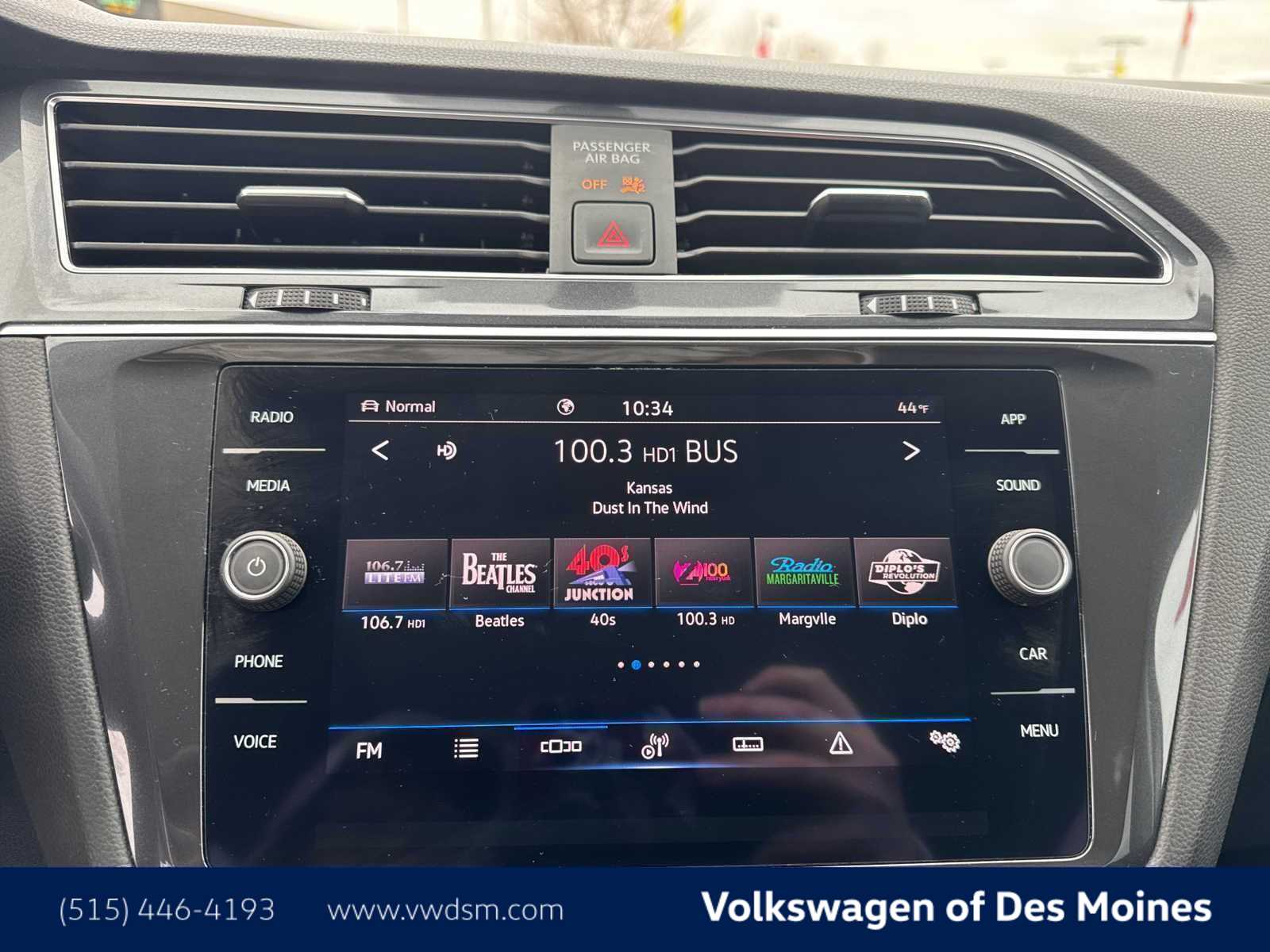 Thumbnail: 2021 Volkswagen Tiguan - 17