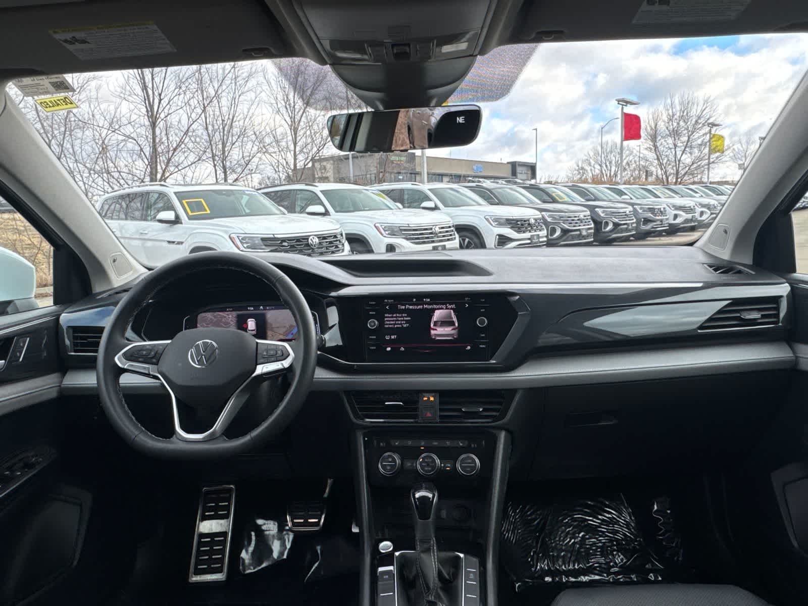 Thumbnail: 2024 Volkswagen Taos - 10