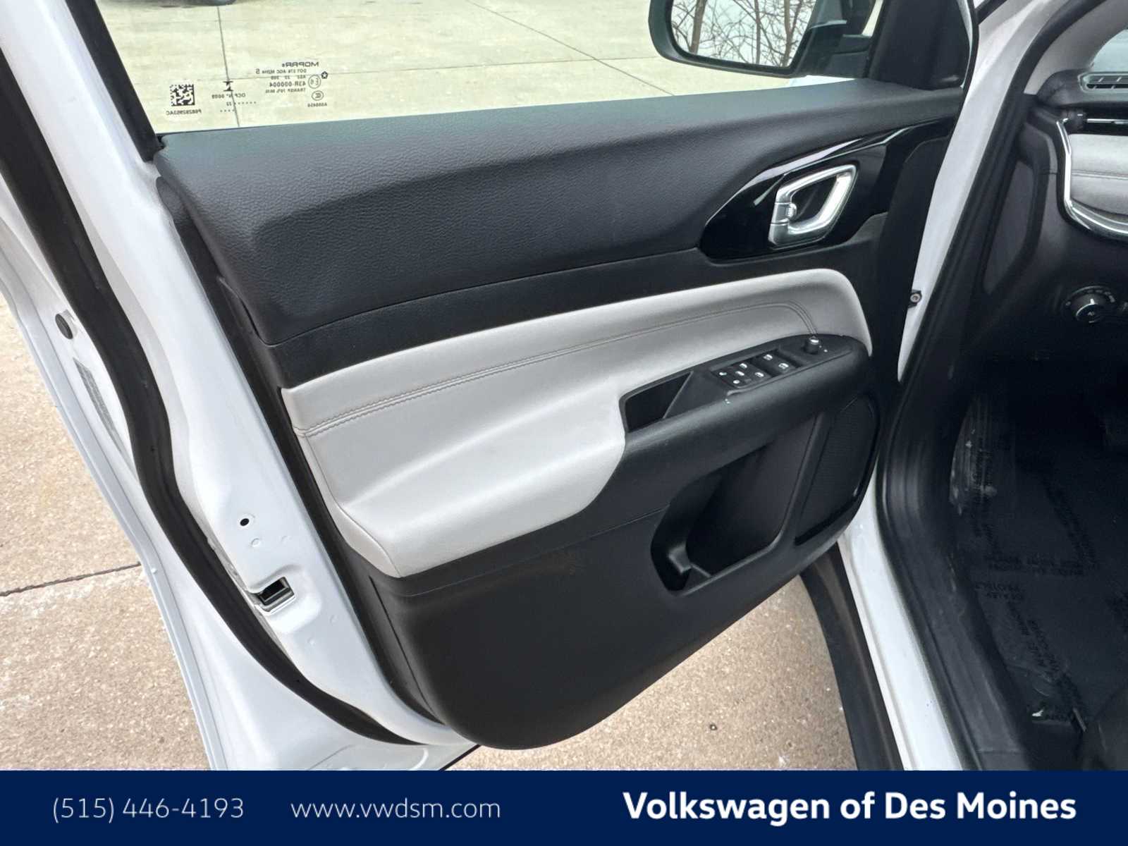 Thumbnail: 2022 Jeep Compass - 21