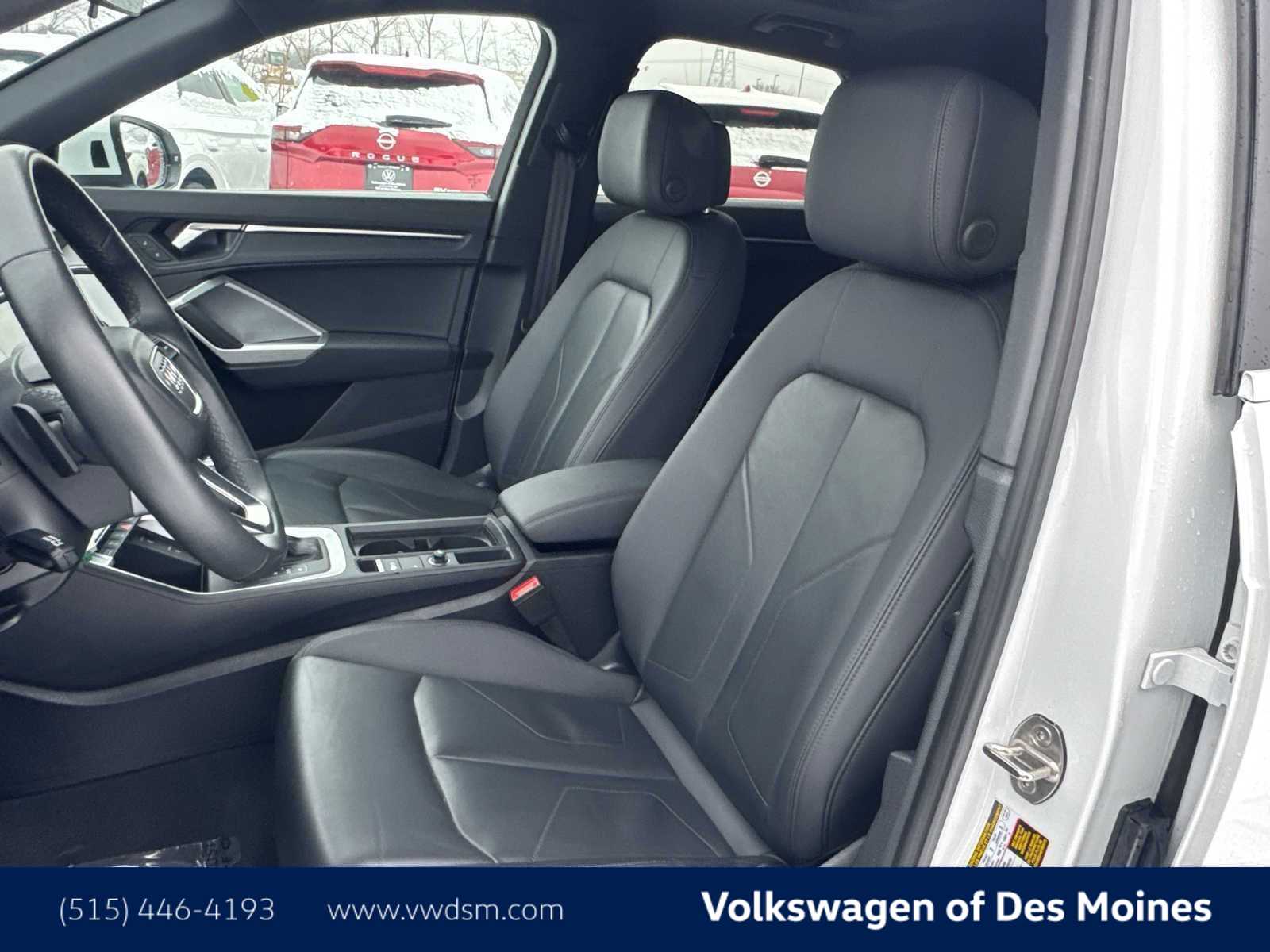 Thumbnail: 2025 Audi Q3 - 11