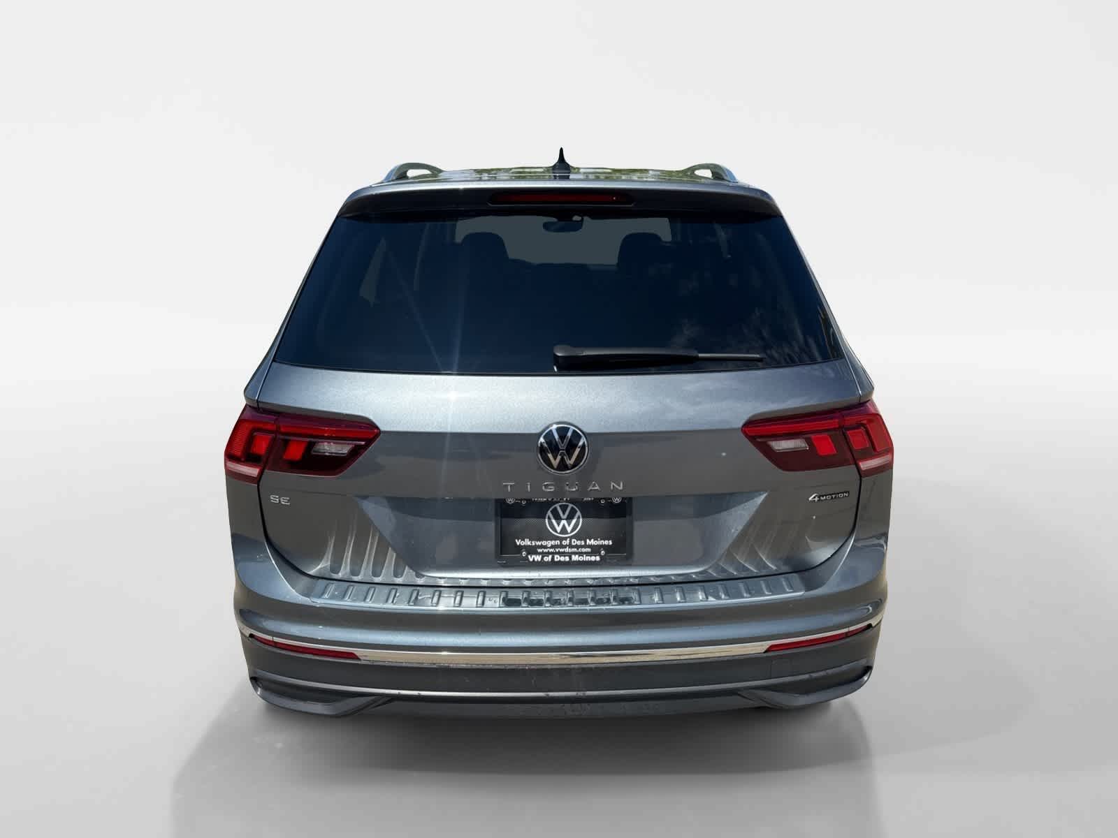Thumbnail: 2023 Volkswagen Tiguan - 5