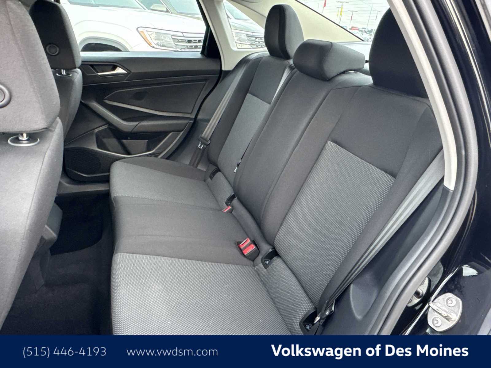 Thumbnail: 2021 Volkswagen Jetta - 12