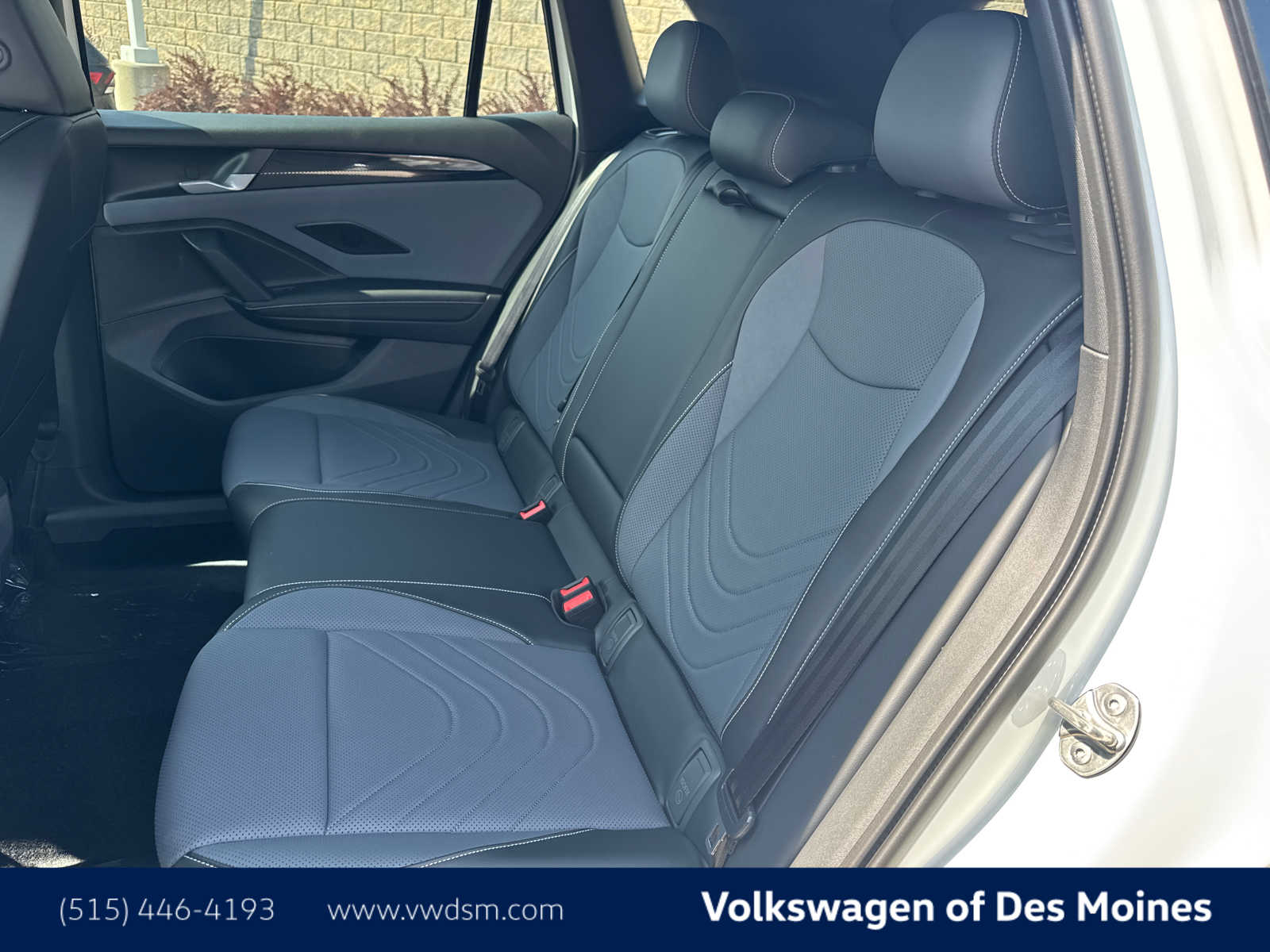 Thumbnail: 2025 Volkswagen Tiguan - 12