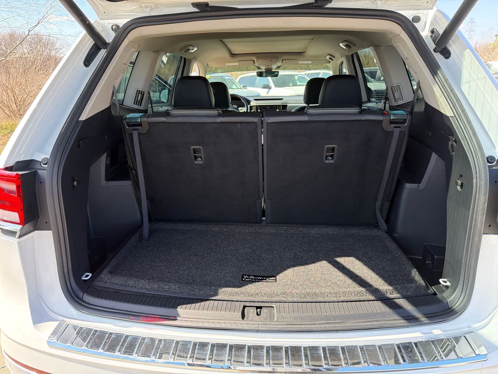 Thumbnail: 2023 Volkswagen Atlas - 20